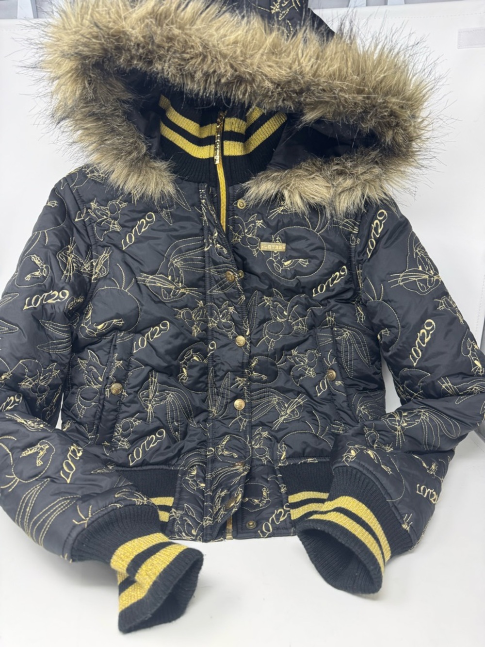Lot 29 Black & Gold Quilted Hooded Winter Jacket Tweety Sylvester size medium